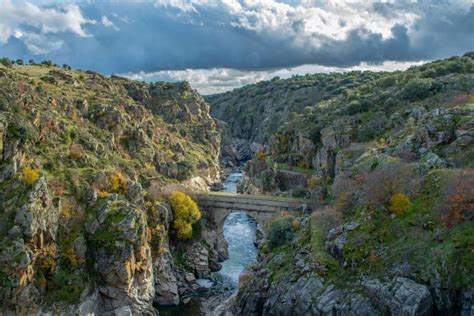 rutas senderismo sierra madrid|Las 10 Mejores Excursiones en la Sierra de Madrid: Guía Esencial